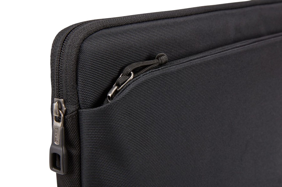 Thule Subterra Sleeve MacBook® tok 13" (TSS313B)