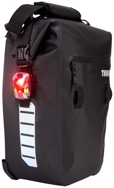 THULE Shield Pannier Városi Oldaltáska 22L Fekete (3204916)